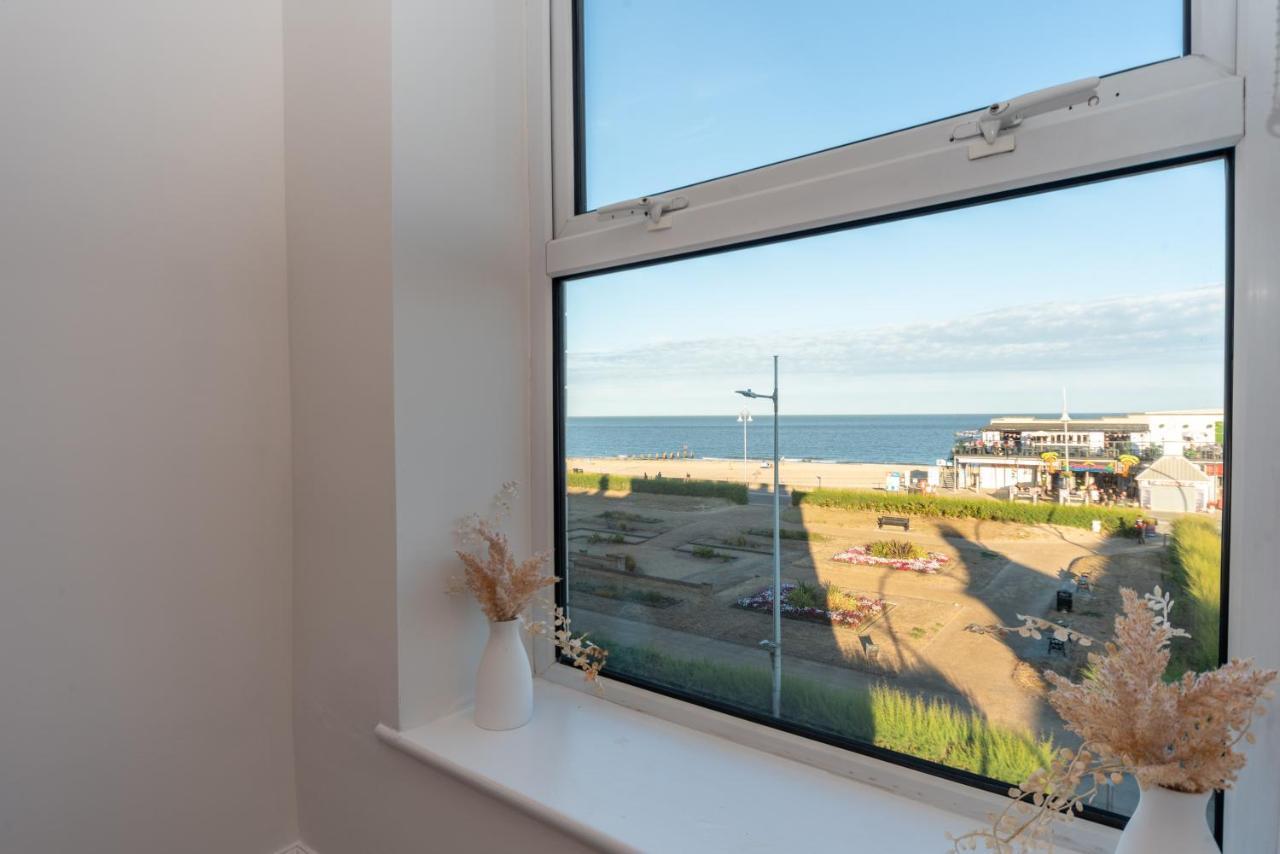 לואסטופט Sea Views Modern Two Bedroom Apartment מראה חיצוני תמונה