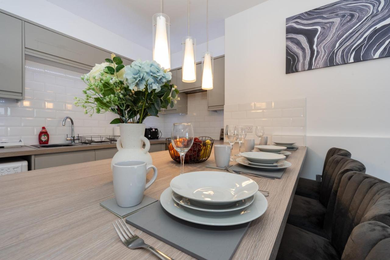 לואסטופט Sea Views Modern Two Bedroom Apartment מראה חיצוני תמונה